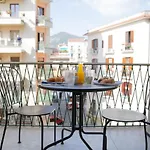 Velia Appartement *