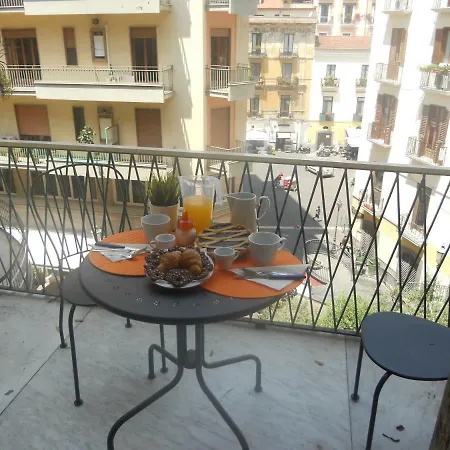 Velia Appartement *