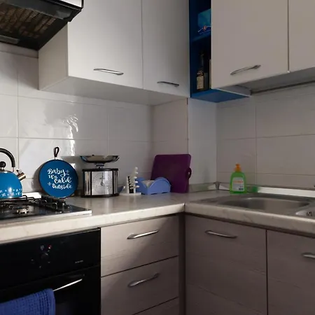 Velia Appartement *